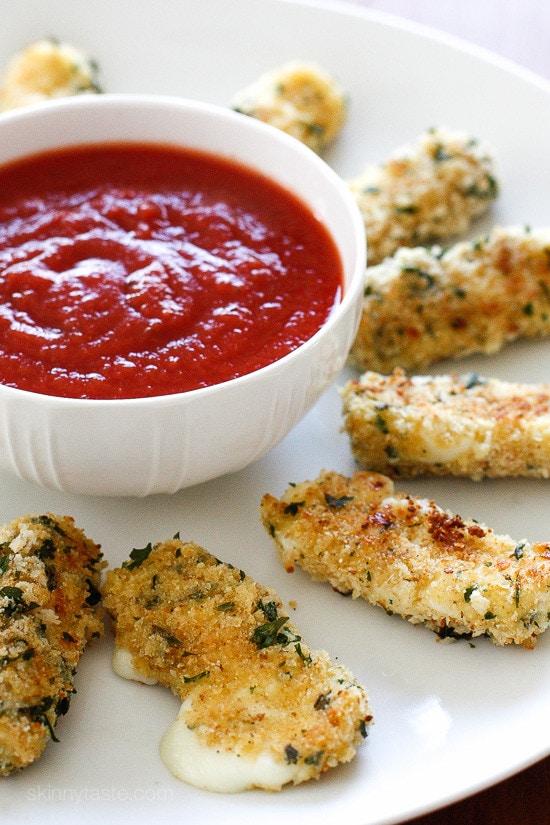 Skinny Baked Mozzarella Sticks