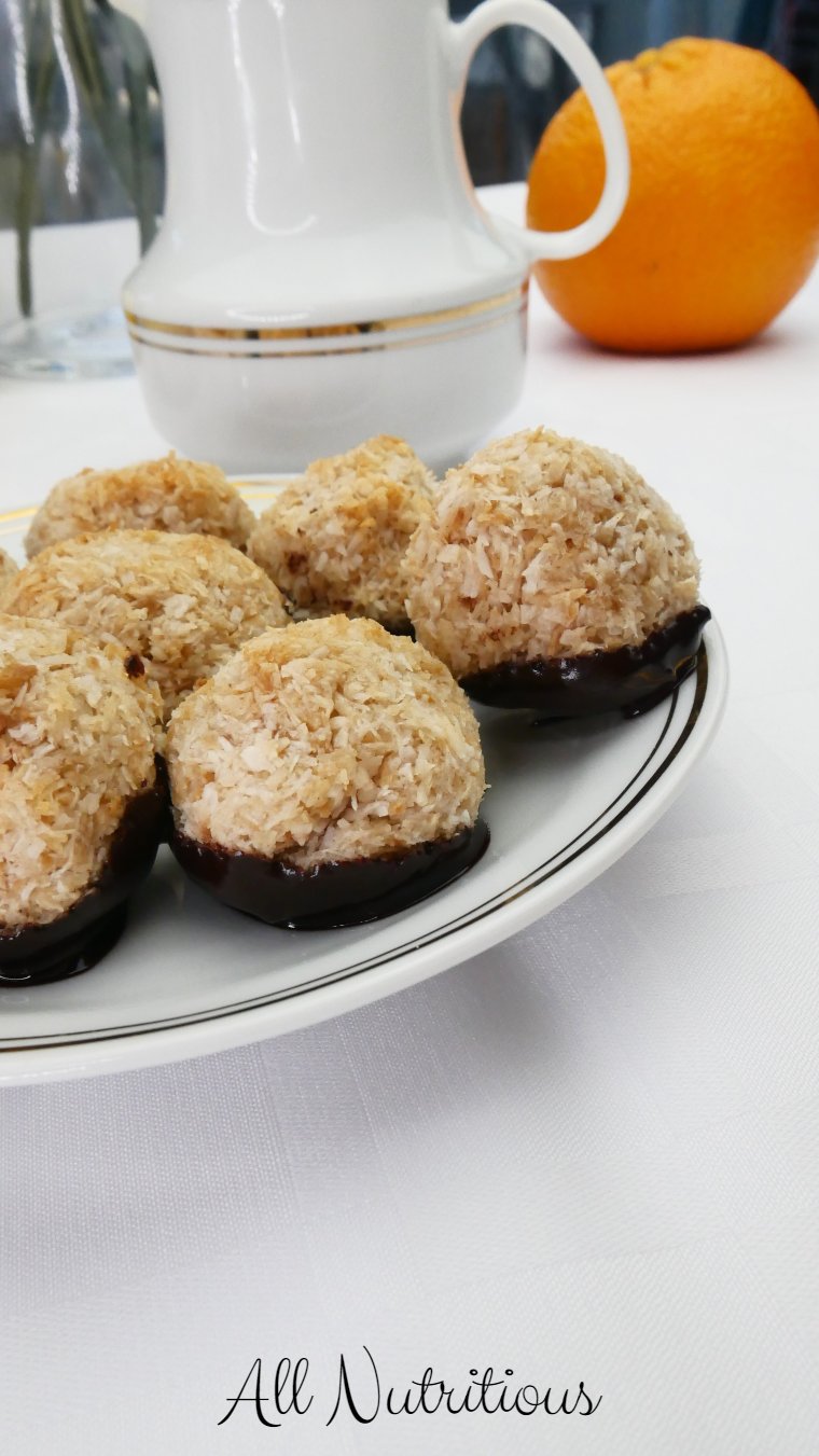 sweet coconut cookies with chocolate