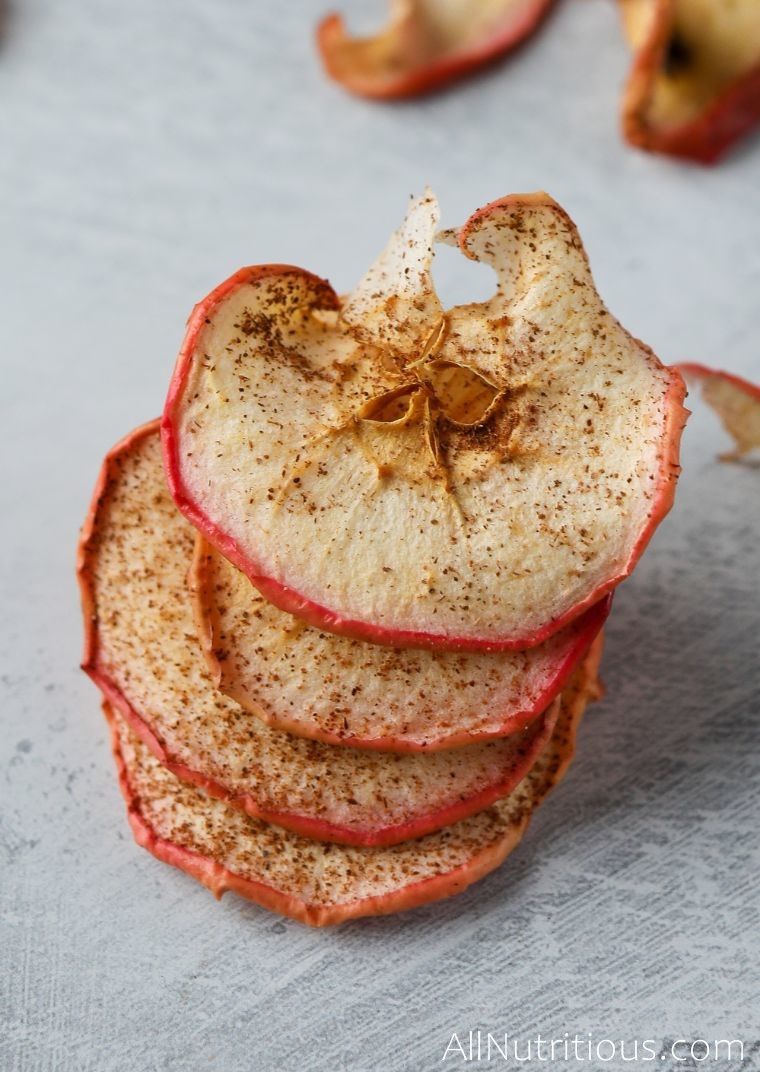 healthy apple chips with cinnamon