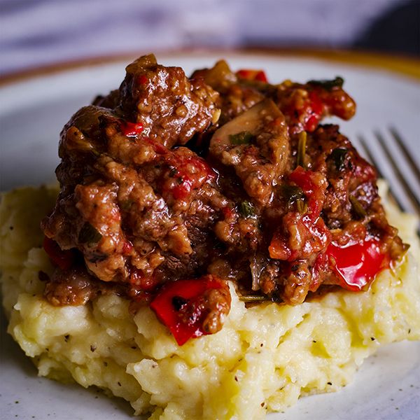 Tuscan Braised Beef with Garlic Mascarpone Mashed Potatoes