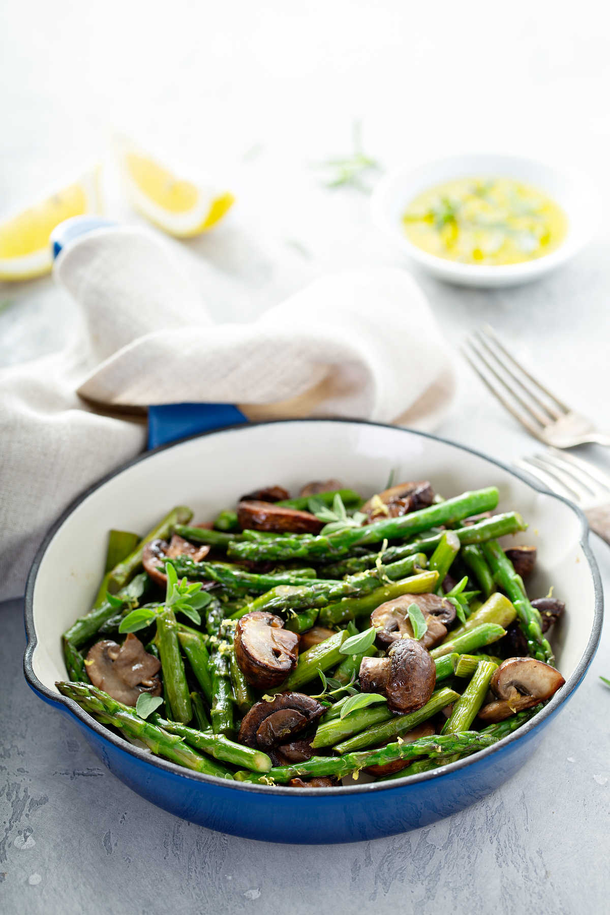 Sauteed Asparagus and Mushrooms