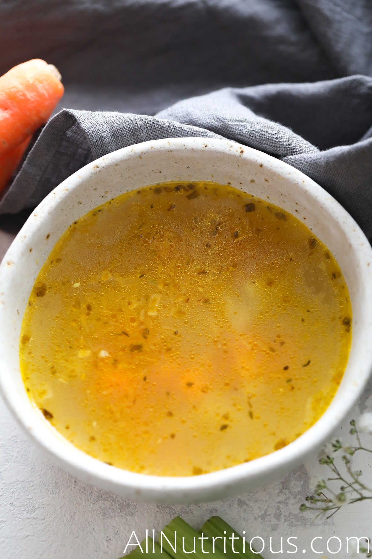 Light and Delicious Carrot and celery soup (Easy & Vegan)