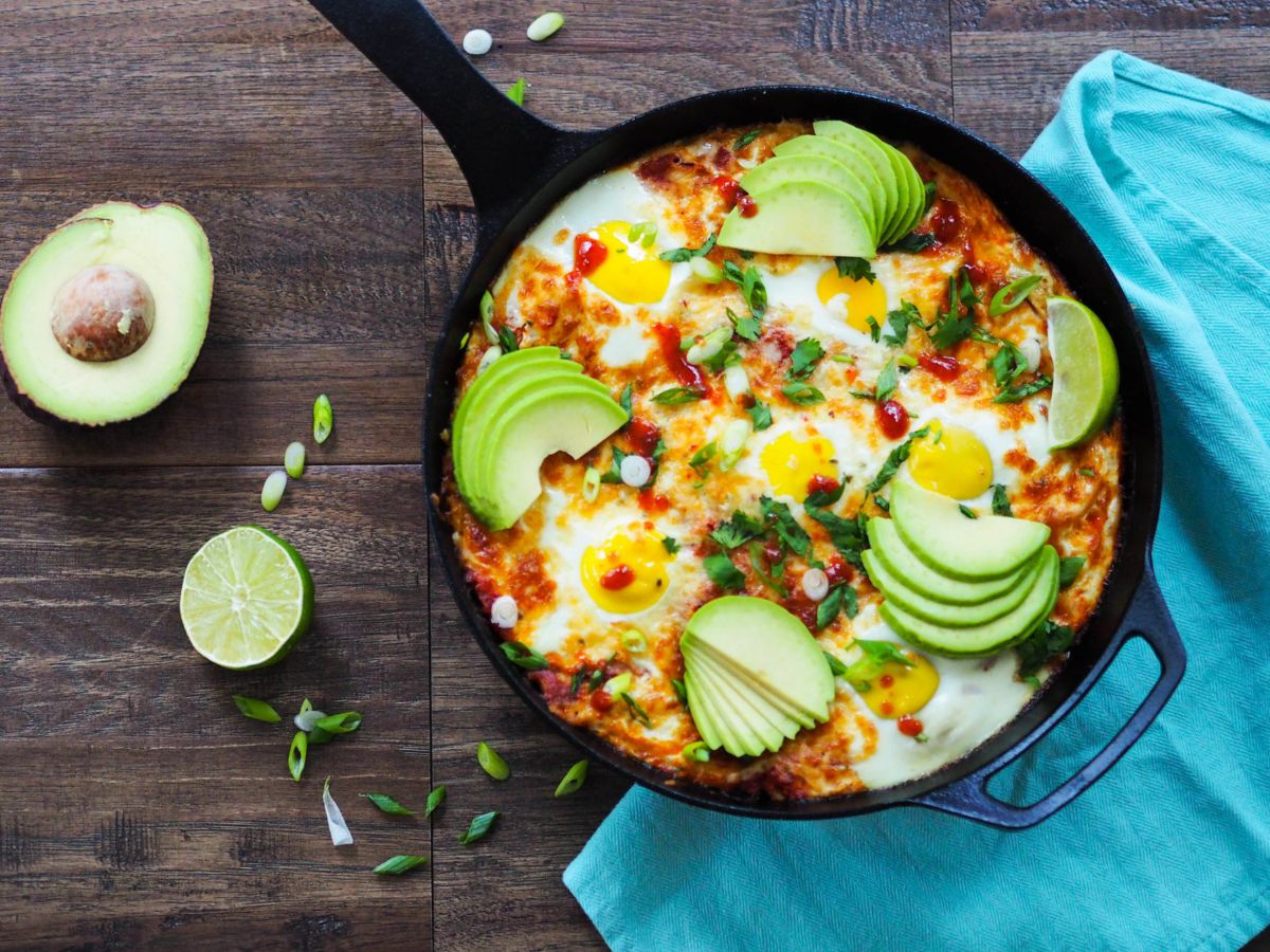 Baked Eggs and Tortillas in Spicy Tomato Sauce