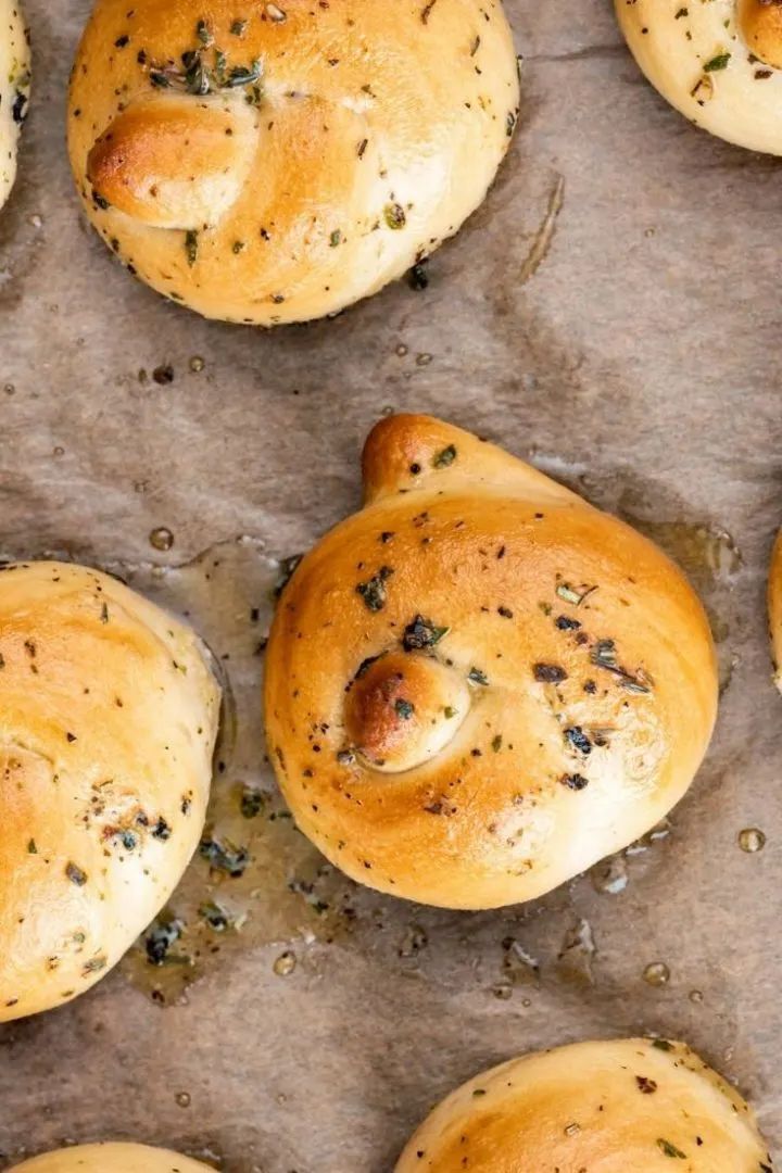 Homemade Garlic Knots