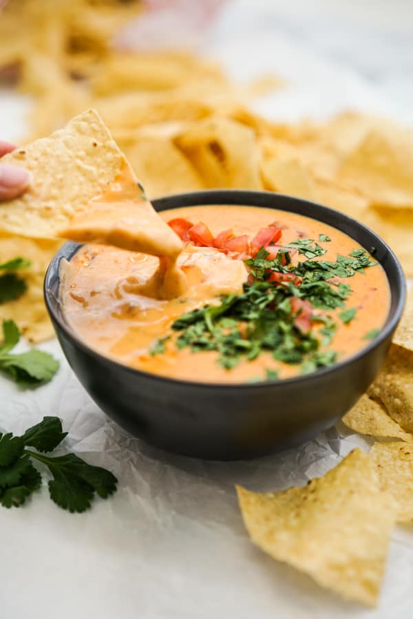 15 Minute Queso Cheese Dip