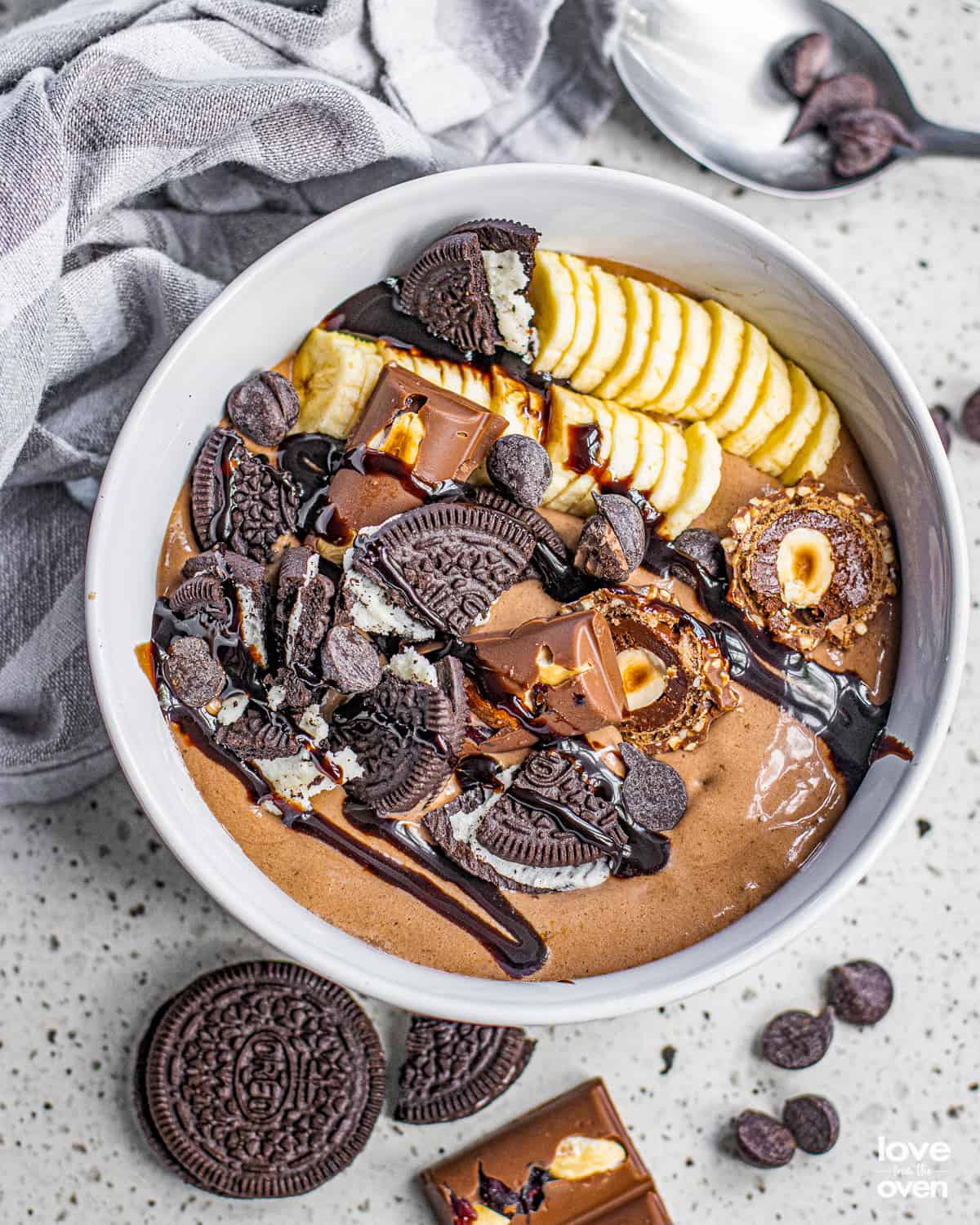 Chocolate Banana Smoothie Bowl