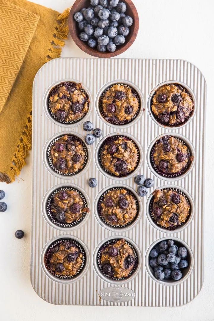 Blueberry Banana Baked Oatmeal Cups