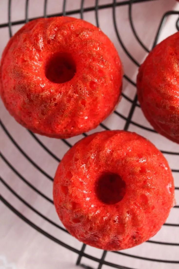 Mini Red Velvet Bundt Cakes