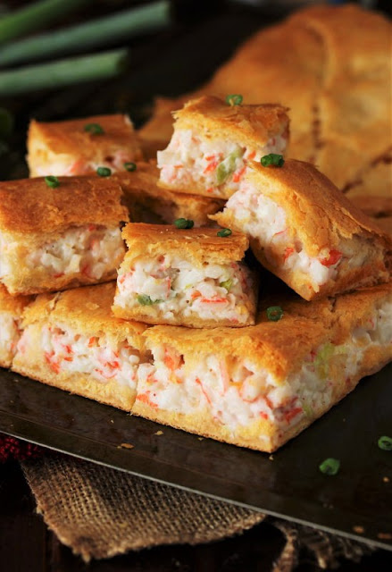 crab crescent bites