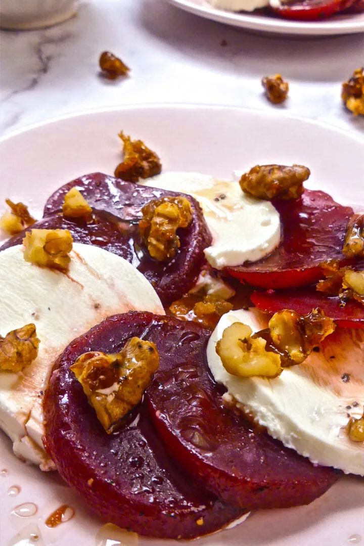 beet salad with candied walnuts