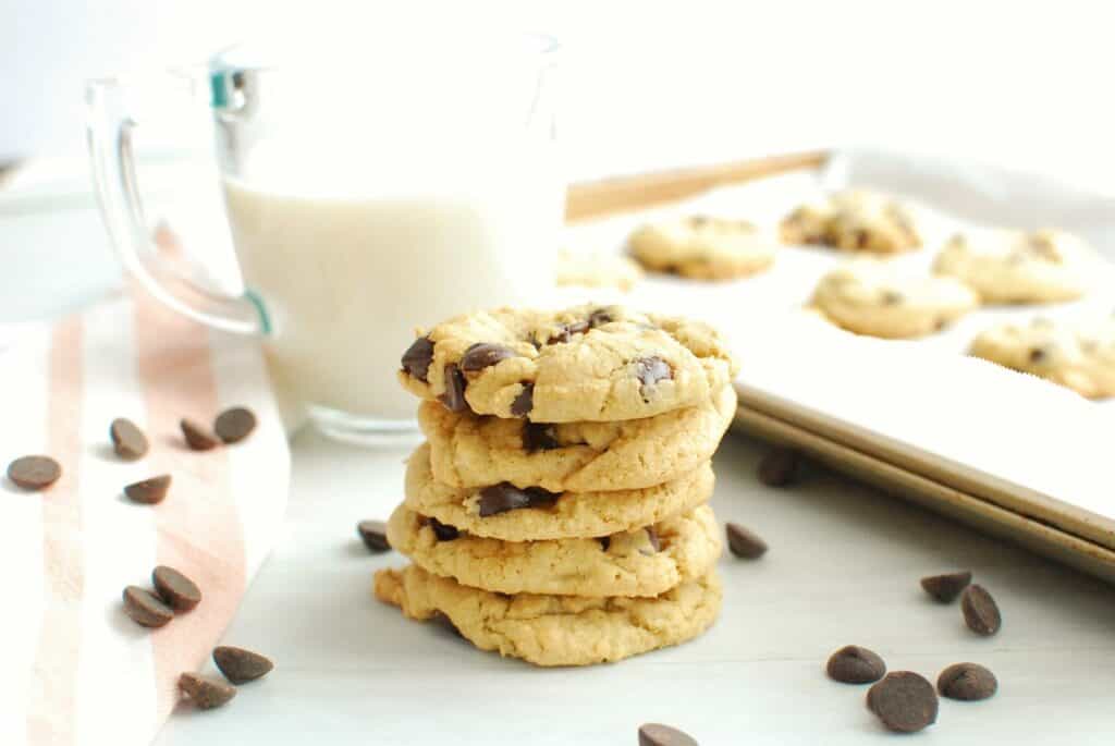 chocolate chip cookies