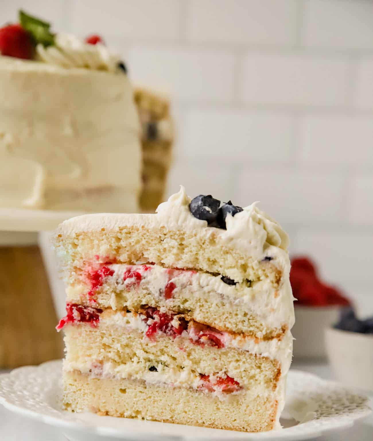 berry chantilly cake