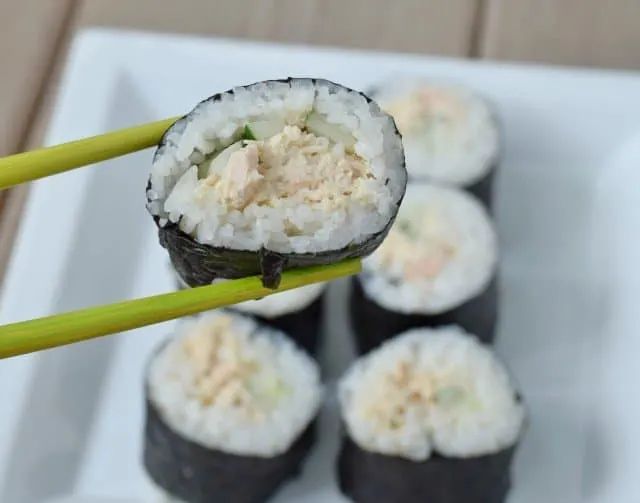 spicy tuna roll