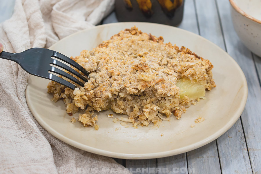 pineapple coconut baked oatmeal