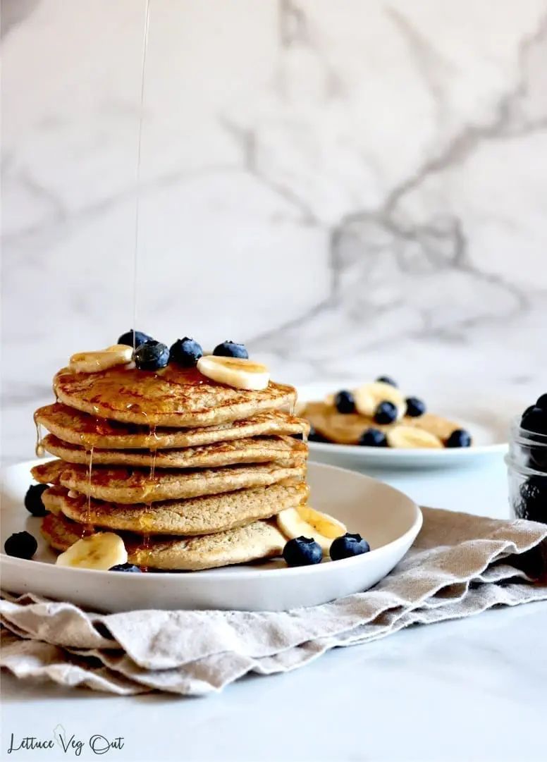 vegan oat flour and flaxseed pancakes