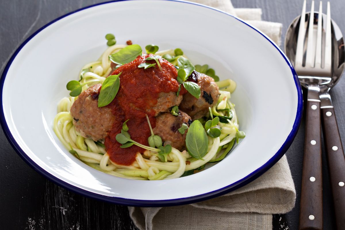 turkey meatballs with zucchini noodles