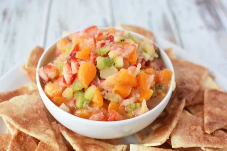 fruit salsa with cinnamon chips