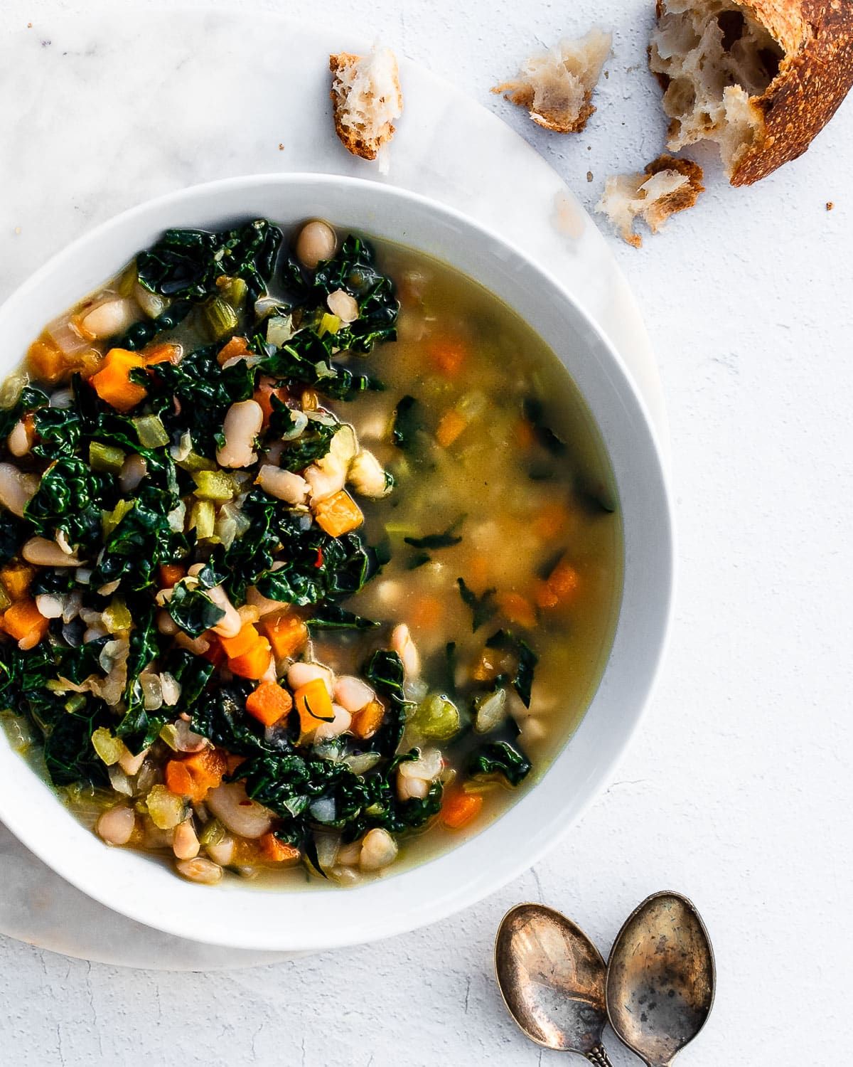 kale and white bean soup