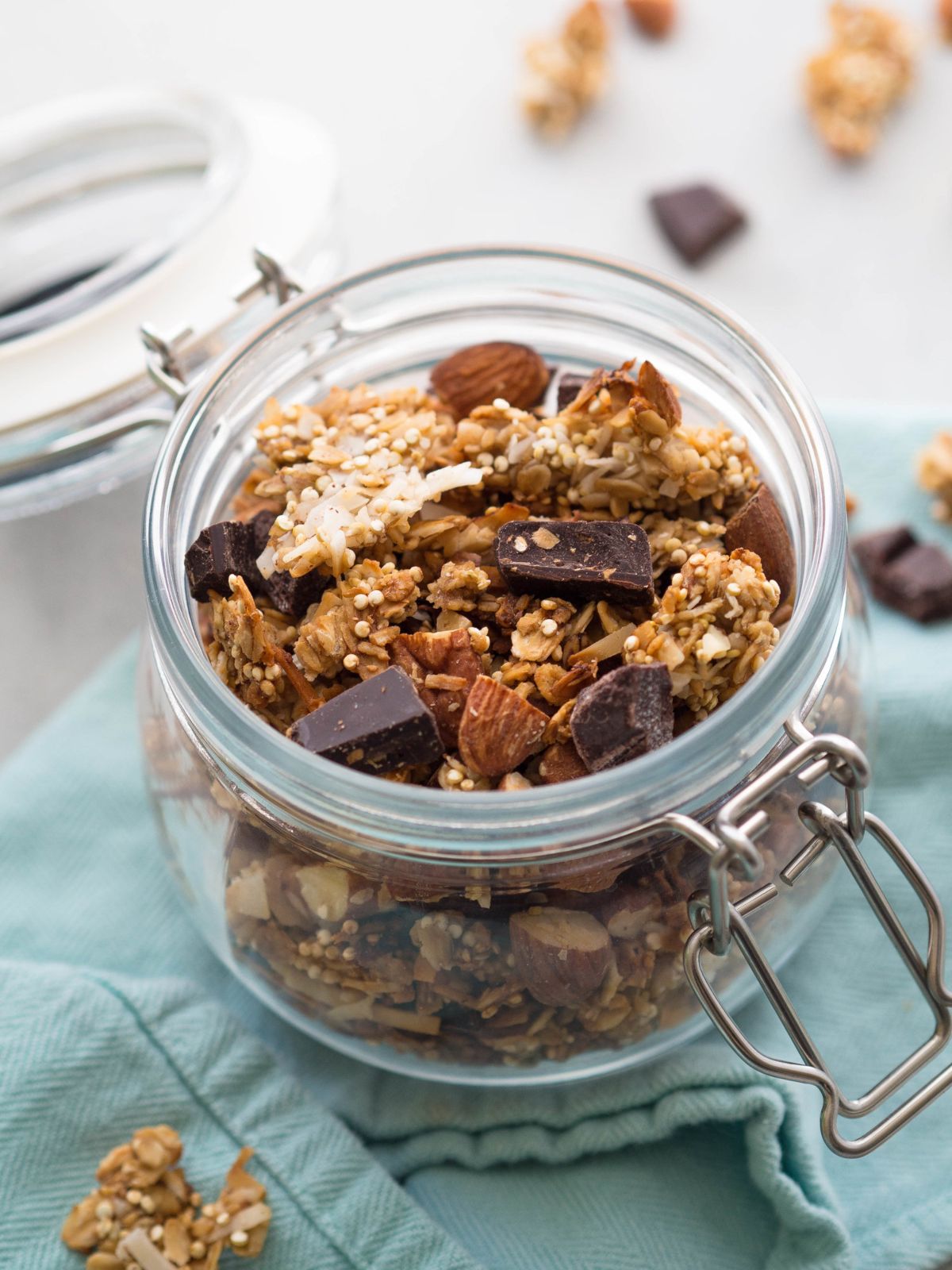 coconut almond granola with dark chocolate chunks