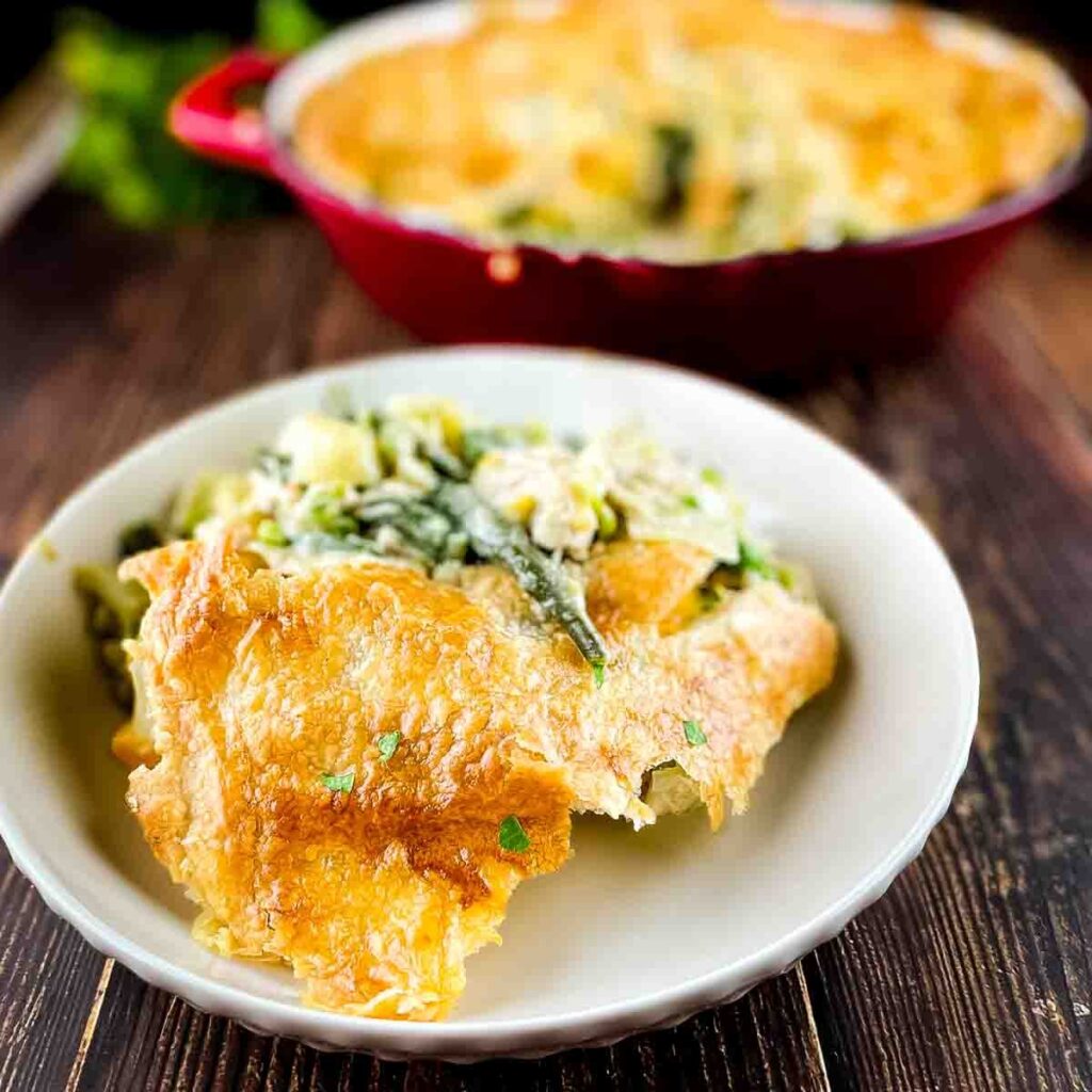 41 Best Dutch Oven Chicken Recipes That Taste Incredible
