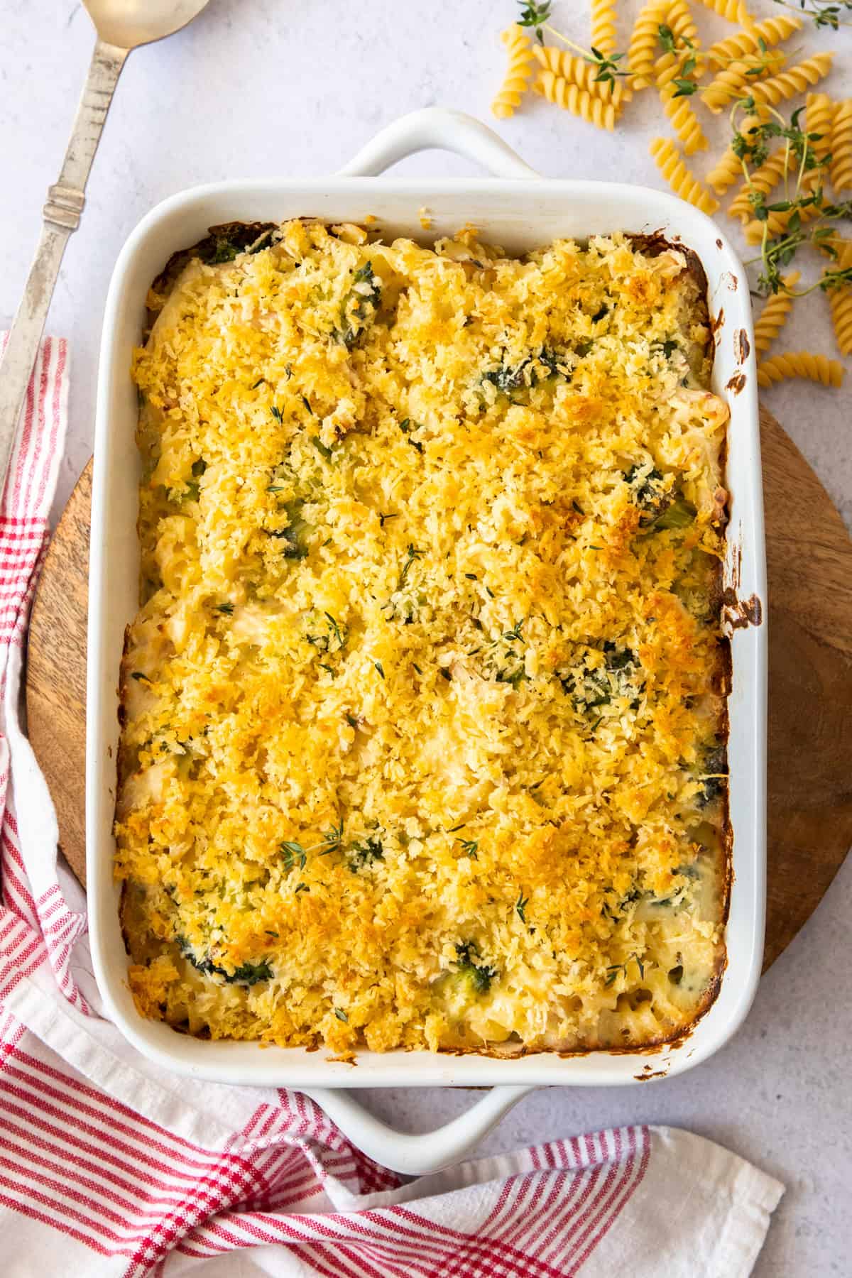 chicken and broccoli pasta bake