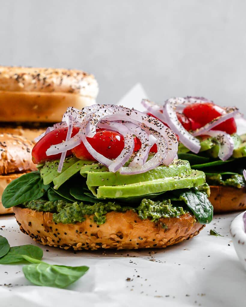 vegan bagel sandwich