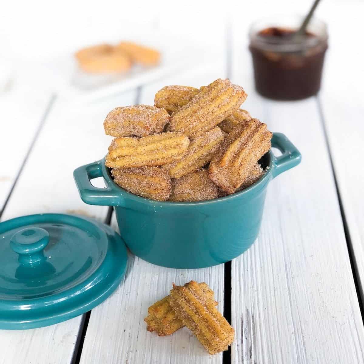 baked mini churro bites