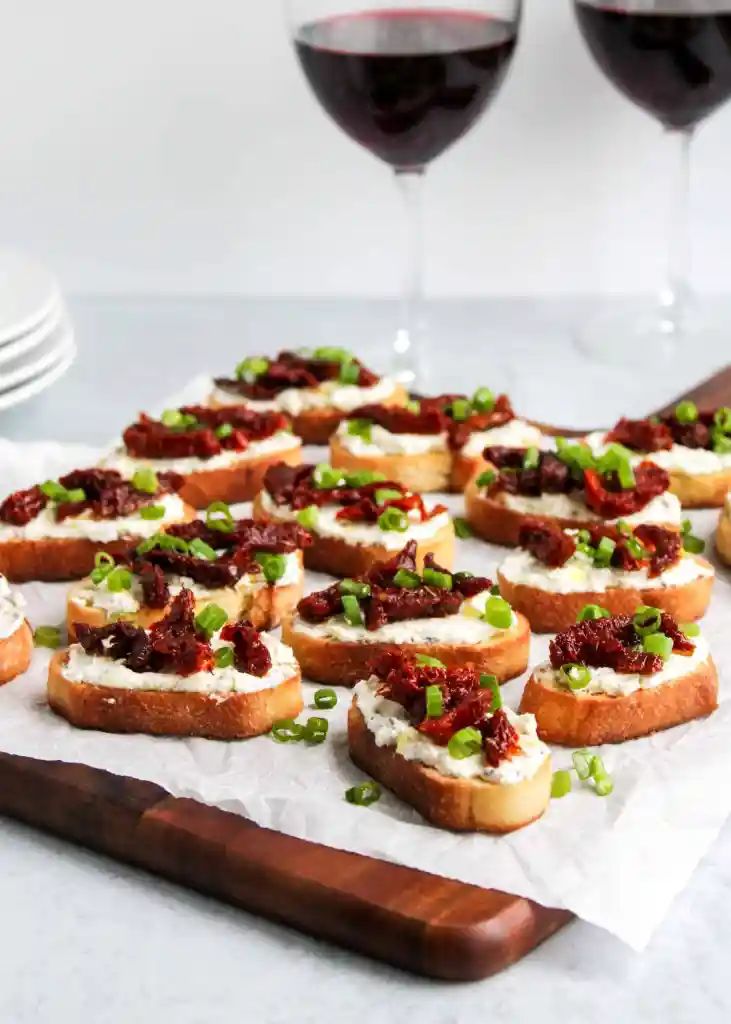 sun dried tomato crostini