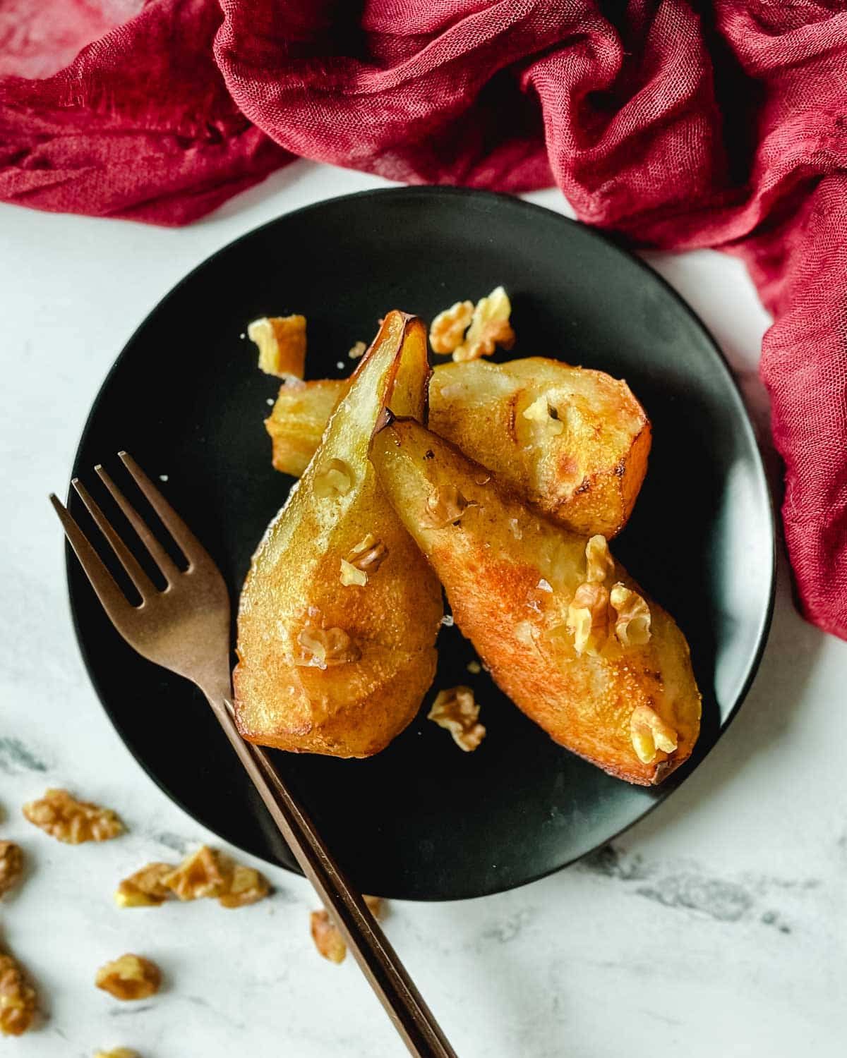 air fryer pears with cinnamoni