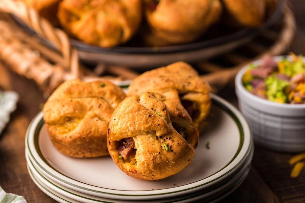 ham and broccoli crescent cups