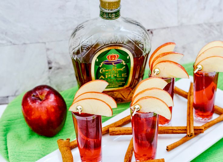 crown royal apple cranberry shooter