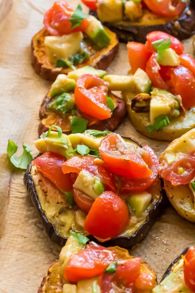 bruschetta with avocado