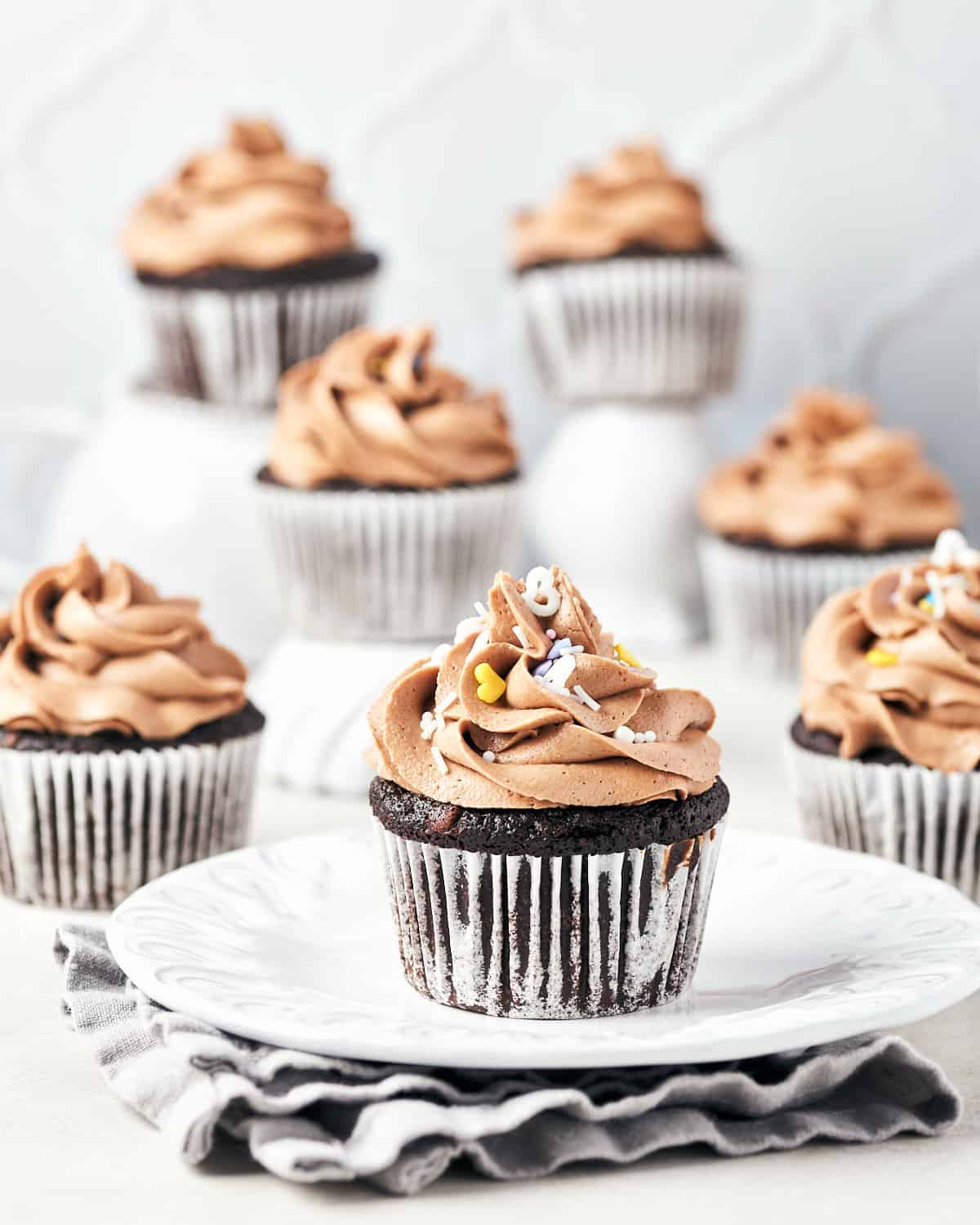 vegan chocolate fig cupcakes