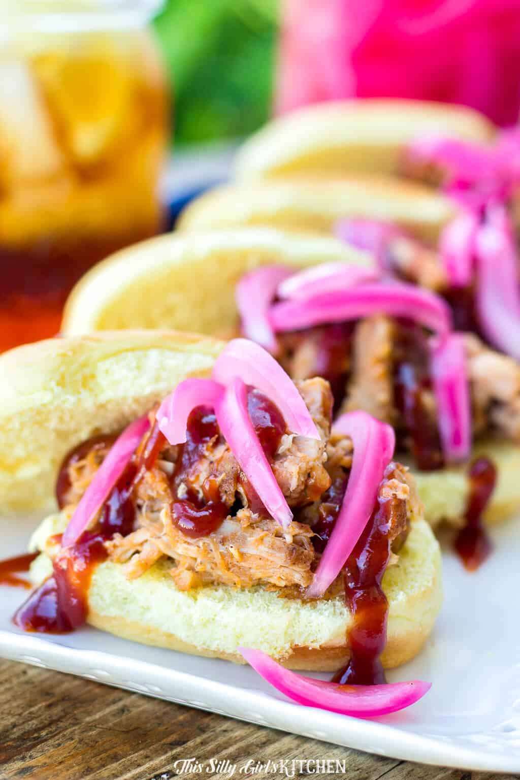 slow cooker pulled pork sliders