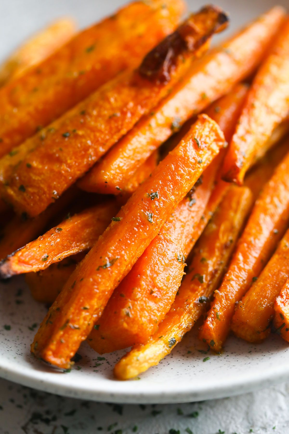 herbed air fryer carrots