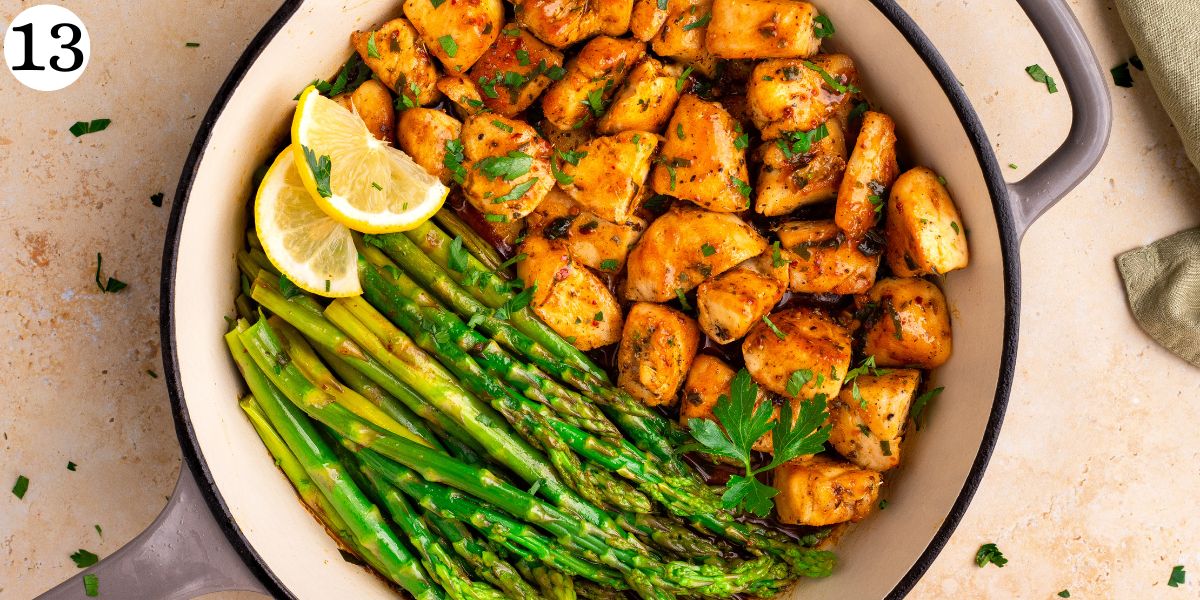 Scrumptious Garlic Butter Chicken Bites with Asparagus