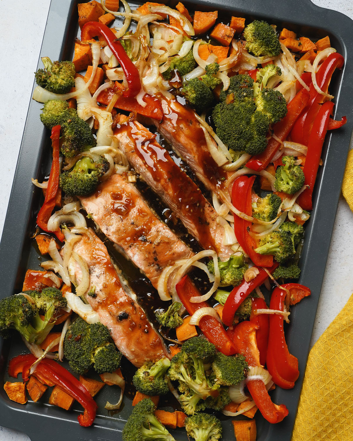 salmon sheet pan dinner