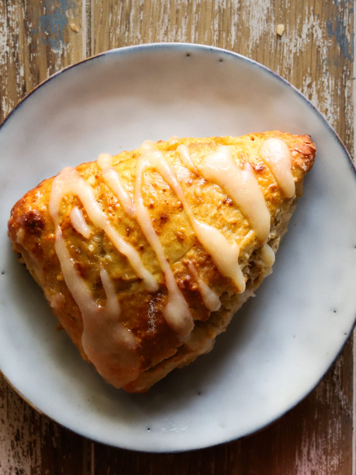 apple chai scones