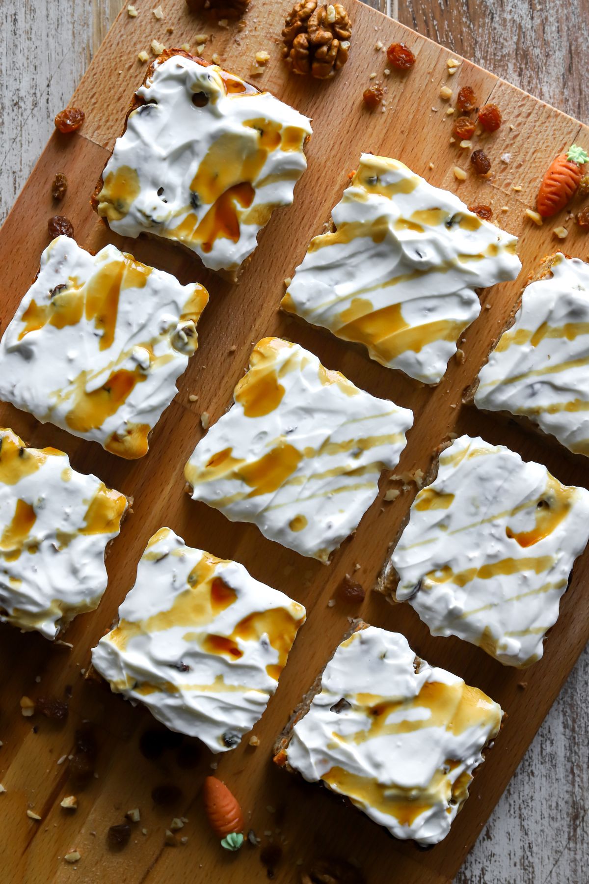 Easy Oatmeal Carrot Cake