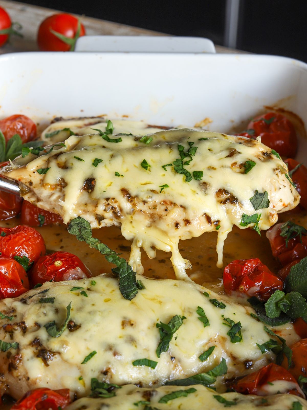 Yummy Caprese Chicken Bake