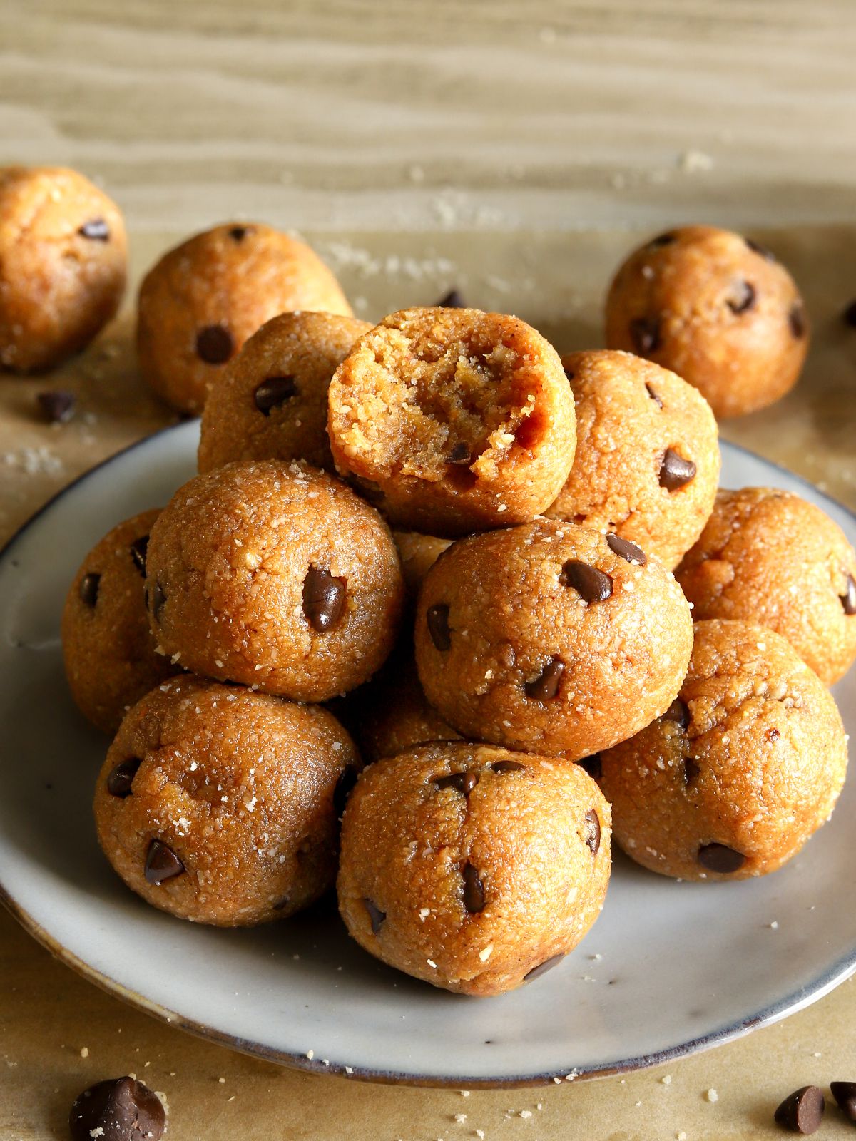 Tasty Pumpkin Protein Balls with Almond Flour